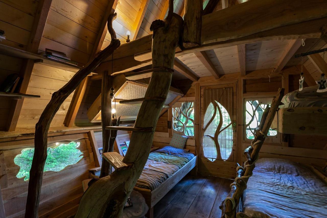 L'Arbre A Cabane Guyonvelle 外观 照片