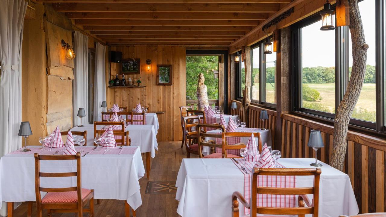 L'Arbre A Cabane Guyonvelle 外观 照片
