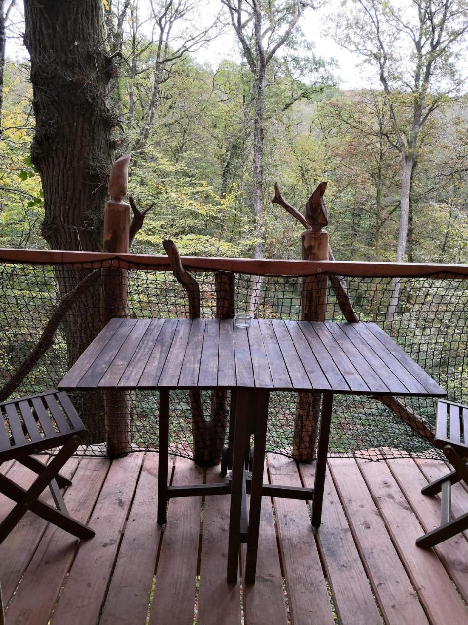 L'Arbre A Cabane Guyonvelle 外观 照片